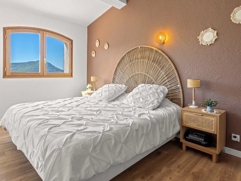 Villa for Sale in Mandelieu La Napoule, Cannes Area 12