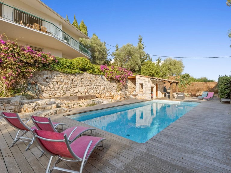 Villa for Sale in Le Golfe Juan, Antibes Area 11