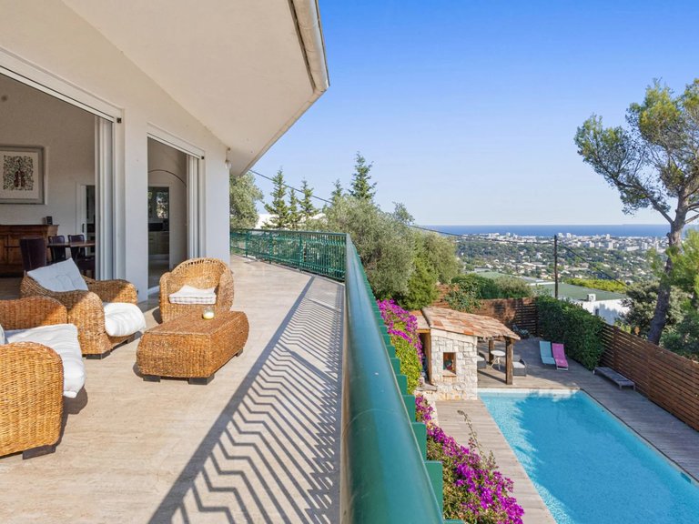 Villa for Sale in Le Golfe Juan, Antibes Area 13