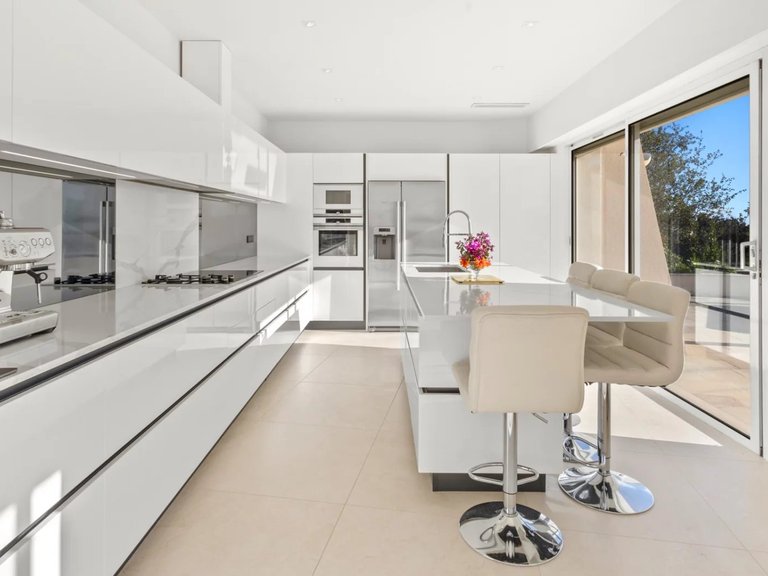 Villa for Sale in Cagnes Sur Mer, Antibes Area 15