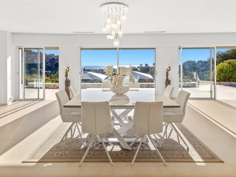 Villa for Sale in Cagnes Sur Mer, Antibes Area 9