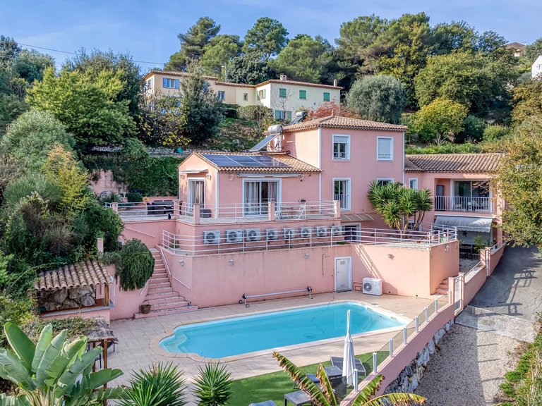 Villa for Sale in Cagnes Sur Mer, Antibes Area 8