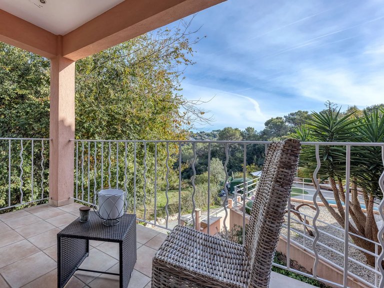 Villa for Sale in Cagnes Sur Mer, Antibes Area 9