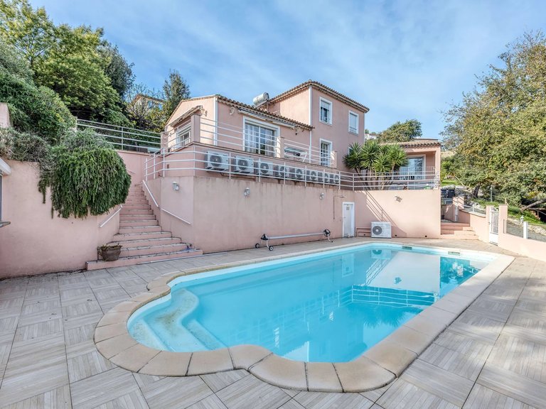 Villa for Sale in Cagnes Sur Mer, Antibes Area 13