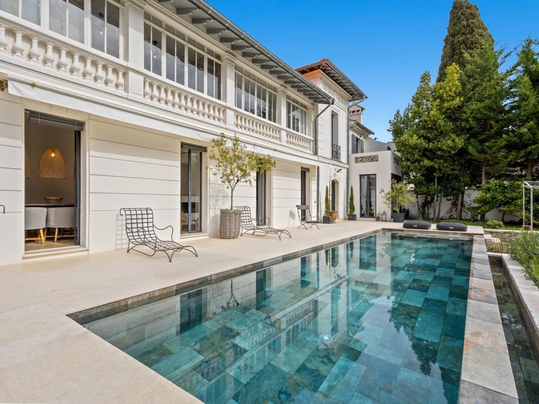 Villa for Sale in Vence, Vence, St. Paul Area 1