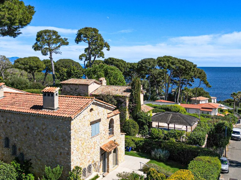 Villa for Sale in Cap D Antibes, Antibes Area 1