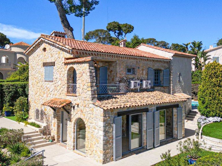 Villa for Sale in Cap D Antibes, Antibes Area 2