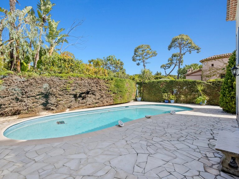 Villa for Sale in Cap D Antibes, Antibes Area 8