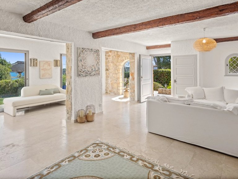 Villa for Sale in Cap D Antibes, Antibes Area 11