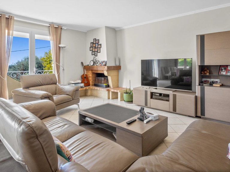 Villa for Sale in Vence, Vence, St. Paul Area 13
