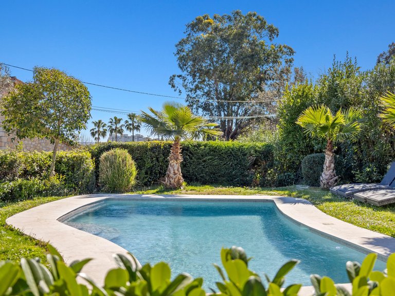 Villa for Sale in Mandelieu La Napoule, Cannes Area 3