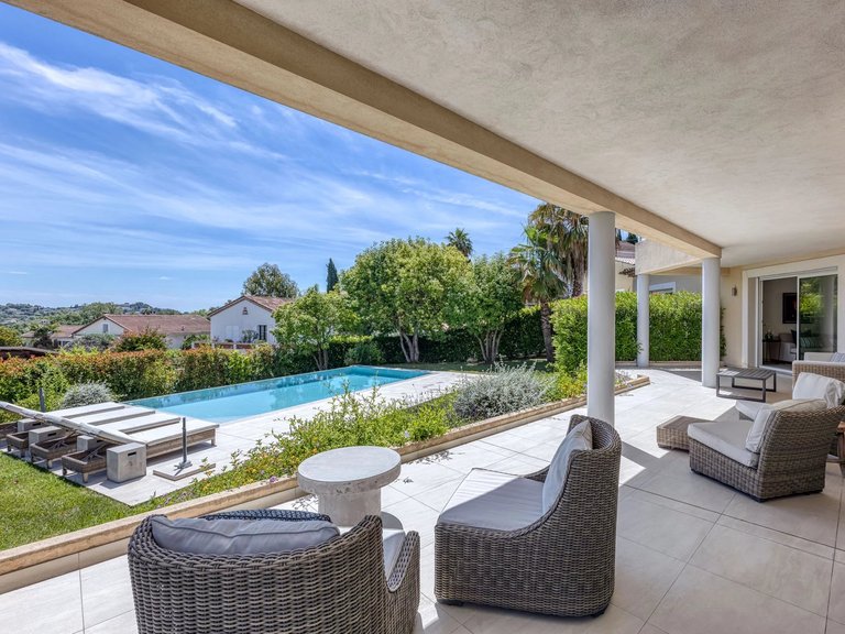 Villa for Sale in La Colle Sur Loup, Vence, St. Paul Area 4