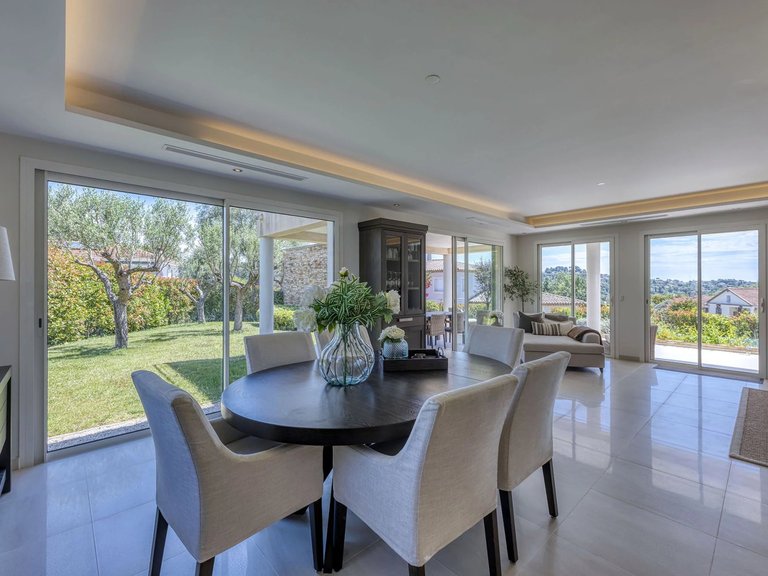 Villa for Sale in La Colle Sur Loup, Vence, St. Paul Area 10