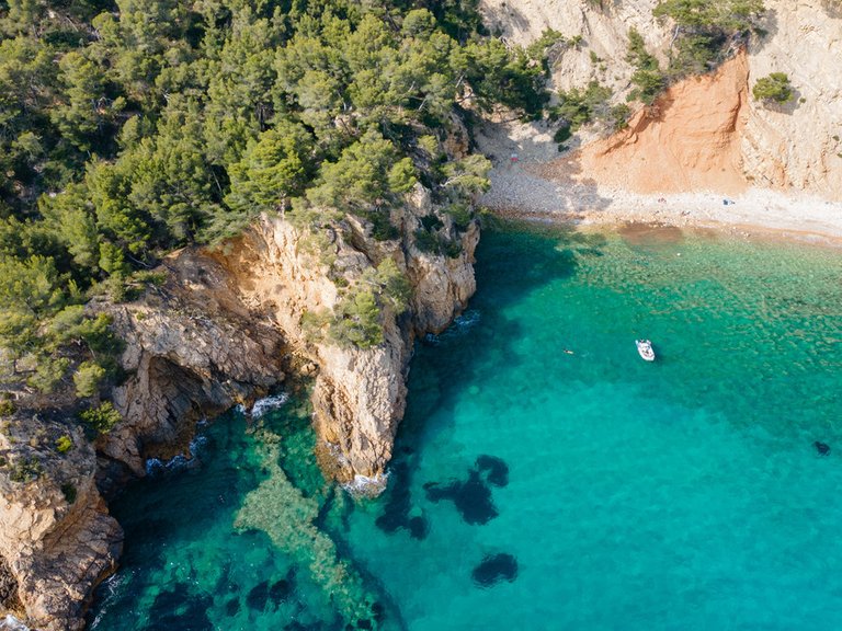 Villa for Sale in St Cyr Sur Mer, Provence Coast (cassis To Cavalaire) 4