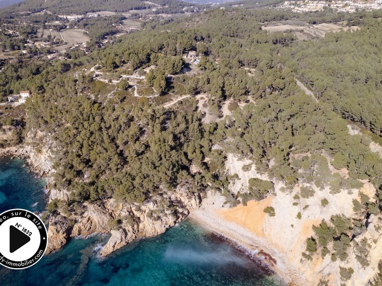 Villa for Sale in St Cyr Sur Mer, Provence Coast (cassis To Cavalaire) 5