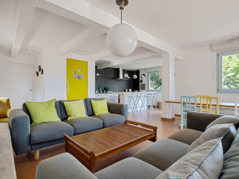 Villa for Sale in St Cyr Sur Mer, Provence Coast (cassis To Cavalaire) 9