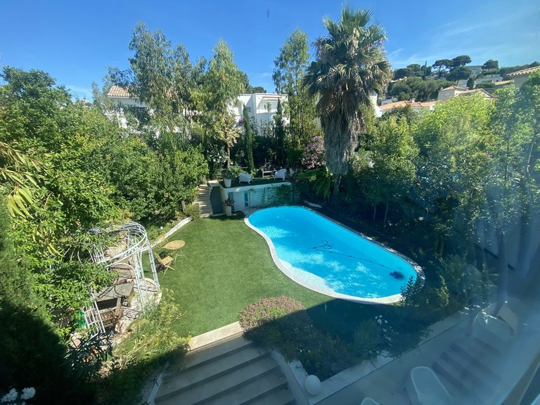 Villa for Sale in Marseille, Marseille & Cote Bleu 2