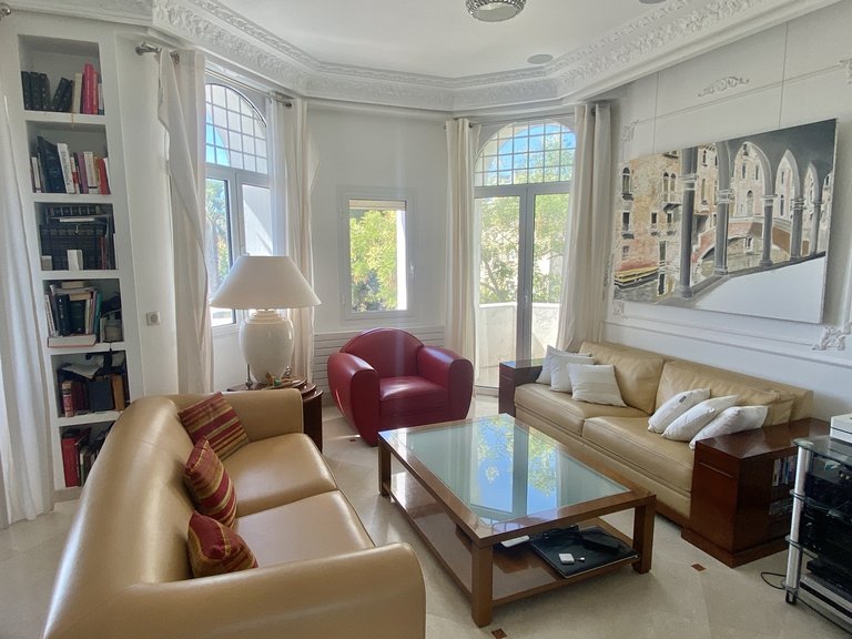Villa for Sale in Marseille, Marseille & Cote Bleu 12