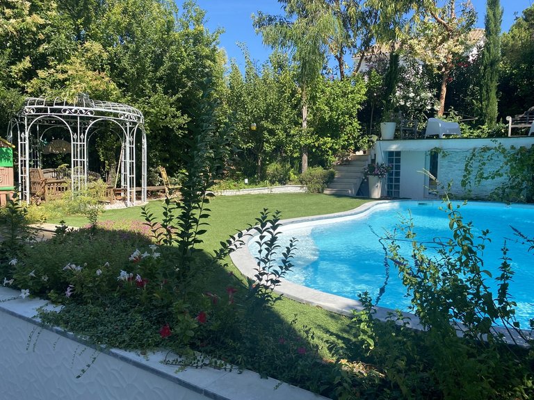 Villa for Sale in Marseille, Marseille & Cote Bleu 13