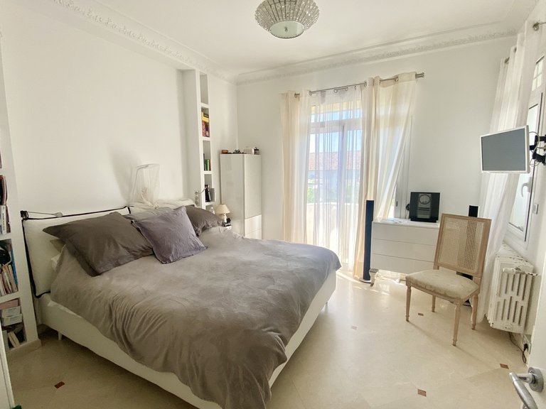 Villa for Sale in Marseille, Marseille & Cote Bleu 9