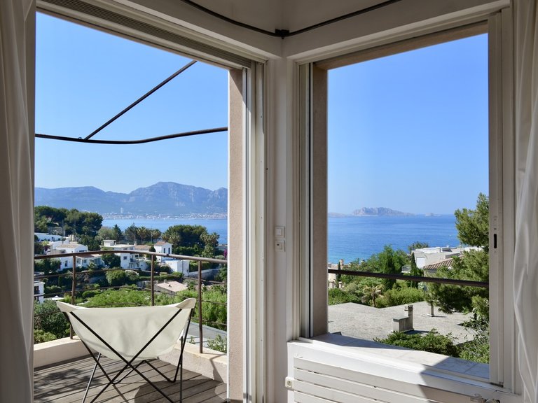 Villa for Sale in Marseille, Marseille & Cote Bleu 3