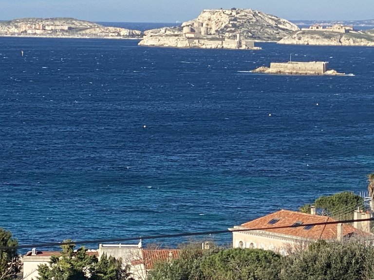 Villa for Sale in Marseille, Marseille & Cote Bleu 1