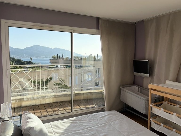 Villa for Sale in Marseille, Marseille & Cote Bleu 8