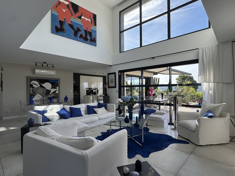 Villa for Sale in St Cyr Sur Mer, Provence Coast (cassis To Cavalaire) 4