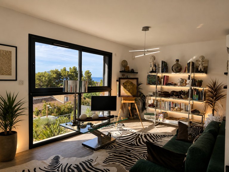 Villa for Sale in St Cyr Sur Mer, Provence Coast (cassis To Cavalaire) 9
