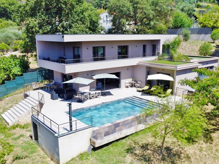 Villa for Sale in Biot, Mougins, Valbonne, Grasse Area 1