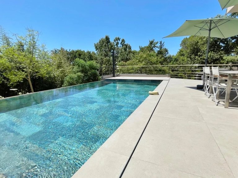 Villa for Sale in Biot, Mougins, Valbonne, Grasse Area 2