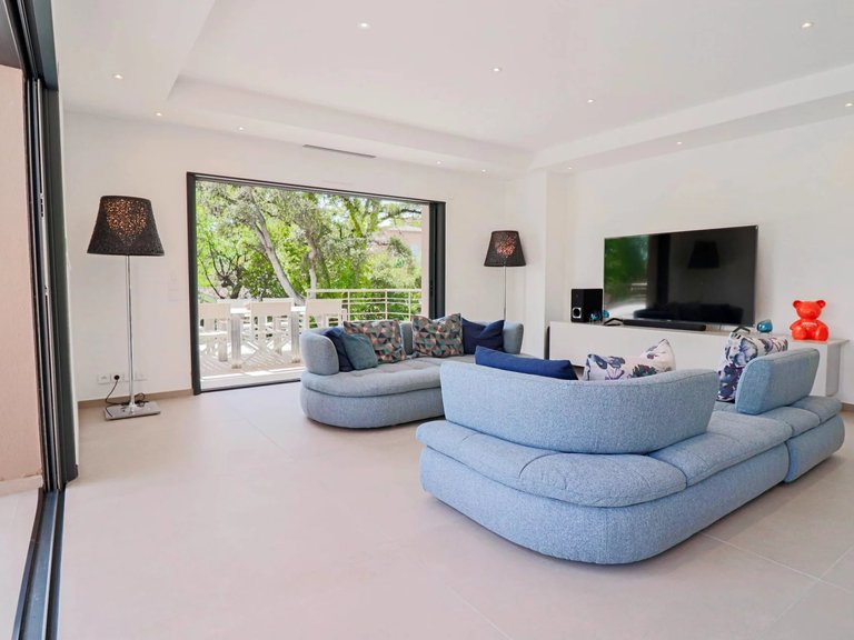 Villa for Sale in Biot, Mougins, Valbonne, Grasse Area 5