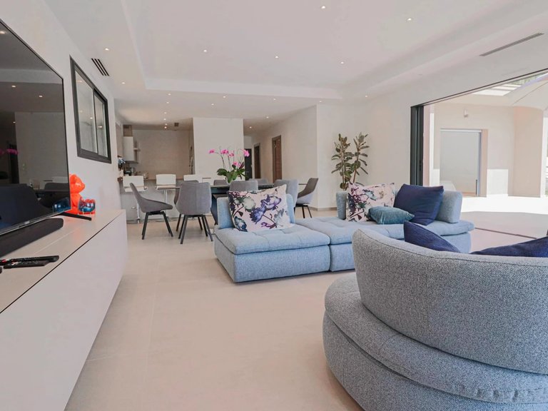Villa for Sale in Biot, Mougins, Valbonne, Grasse Area 6