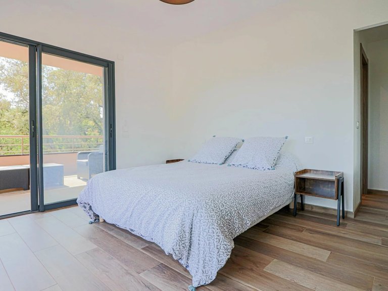 Villa for Sale in Biot, Mougins, Valbonne, Grasse Area 9
