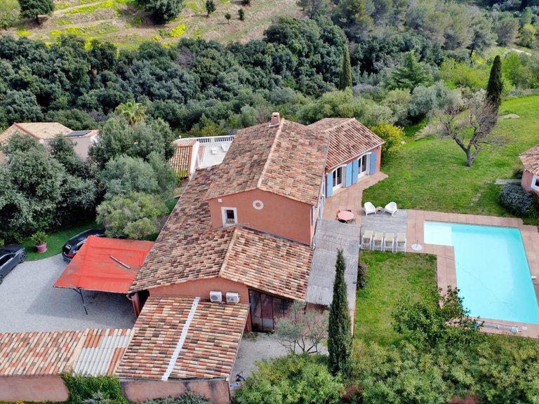 Villa for Sale in Cagnes Sur Mer, Antibes Area 1