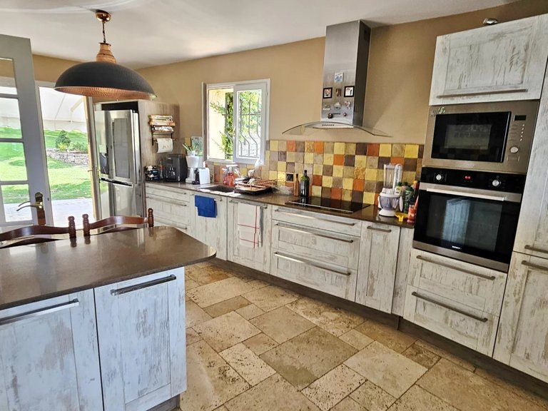 Villa for Sale in Biot, Mougins, Valbonne, Grasse Area 13