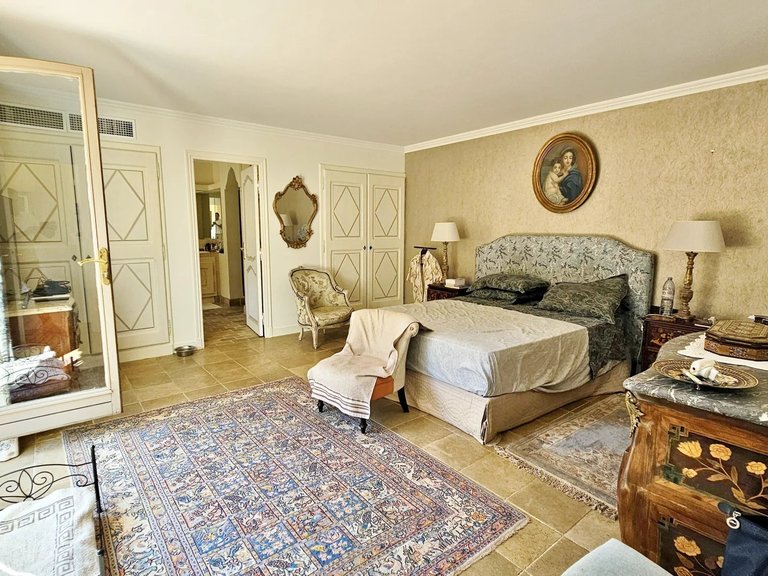 Villa for Sale in Biot, Mougins, Valbonne, Grasse Area 15