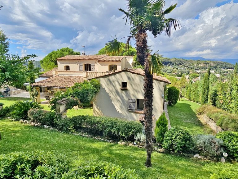 Villa for Sale in Biot, Mougins, Valbonne, Grasse Area 3