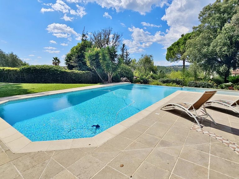 Villa for Sale in Biot, Mougins, Valbonne, Grasse Area 4
