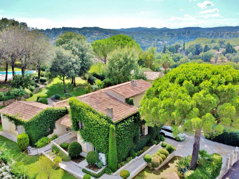 Villa for Sale in Biot, Mougins, Valbonne, Grasse Area 5