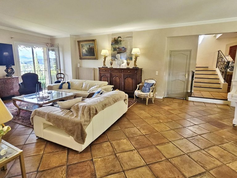 Villa for Sale in Biot, Mougins, Valbonne, Grasse Area 9