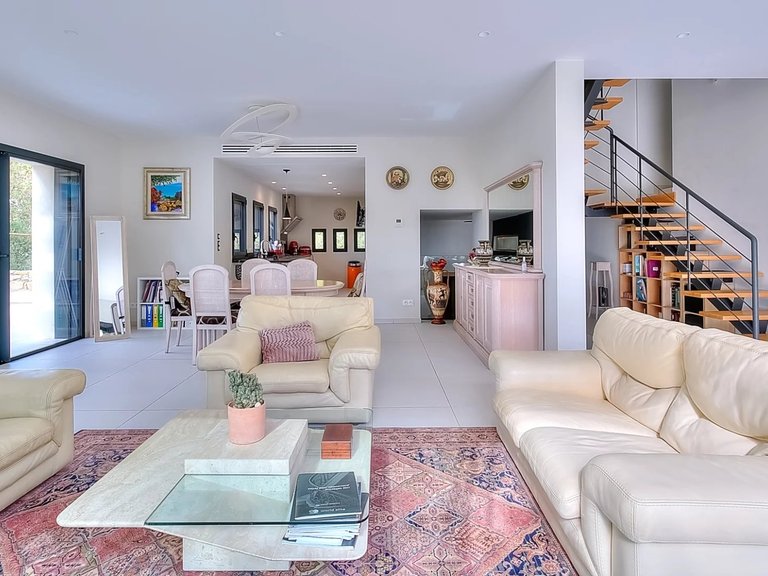 Villa for Sale in Mougins, Mougins, Valbonne, Grasse Area 8