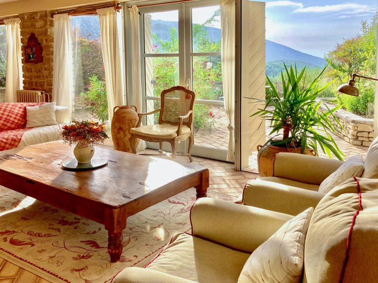 Villa for Sale in Oppede, The Luberon / Vaucluse 16