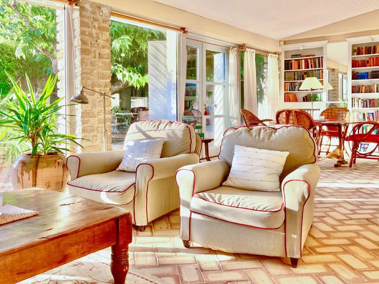 Villa for Sale in Oppede, The Luberon / Vaucluse 17