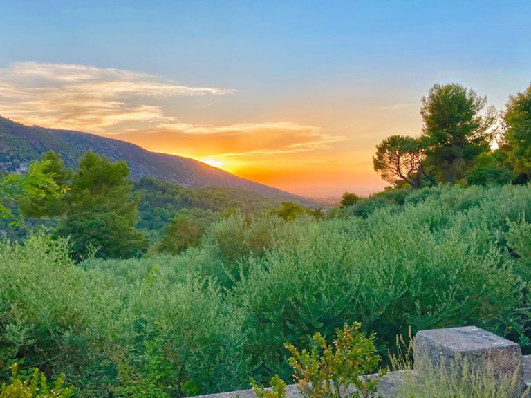 Villa for Sale in Oppede, The Luberon / Vaucluse 6