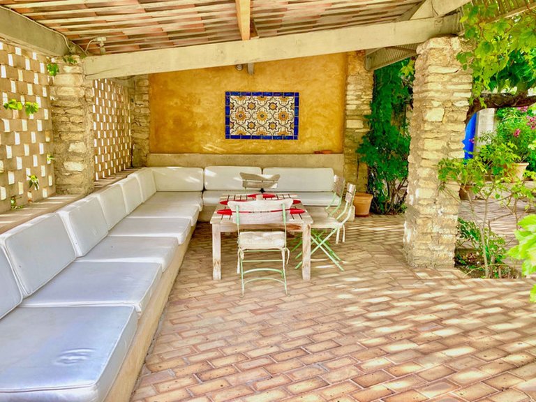 Villa for Sale in Oppede, The Luberon / Vaucluse 7