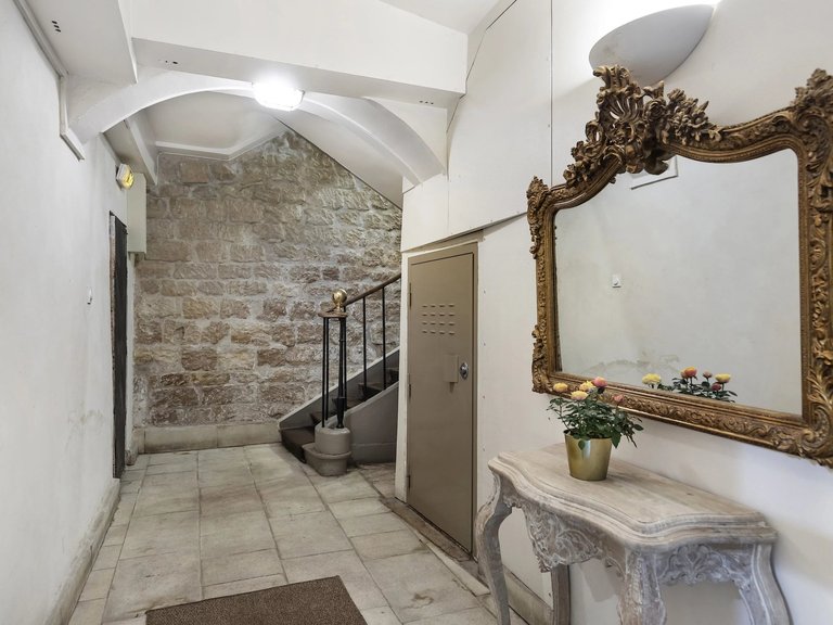 Apartment for Sale in 6th (saint Germain Des Prés - Luxembourg), Paris Left Bank (5th,6th & 7th ) 14