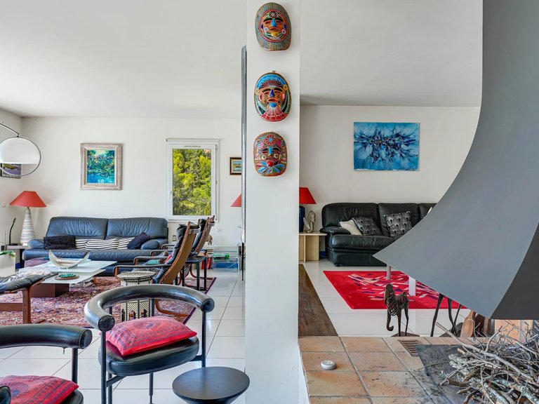 Villa for Sale in Marseille, Marseille & Cote Bleu 18