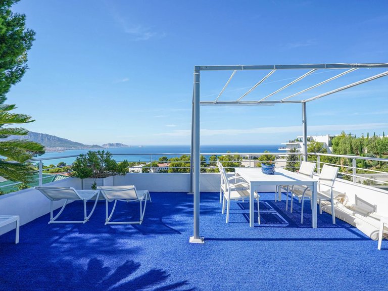 Villa for Sale in Marseille, Marseille & Cote Bleu 10