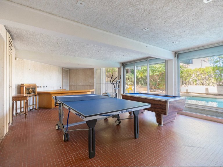 Villa for Sale in Marseille, Marseille & Cote Bleu 16